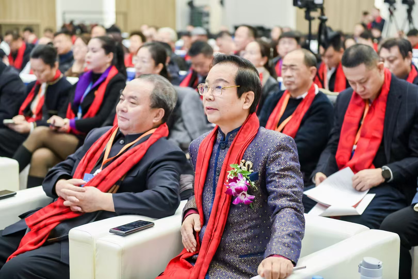 羅大友院長(zhǎng)出席第三屆中國(guó)商協(xié)會(huì)協(xié)同創(chuàng)新發(fā)展大會(huì)